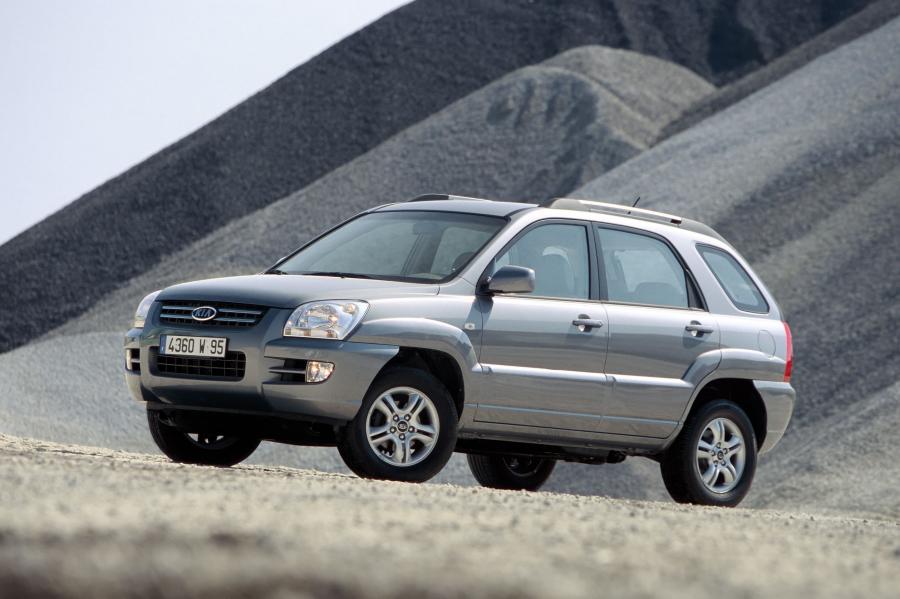  Kia Sportage 2004 года  (фото 1 из 97)
